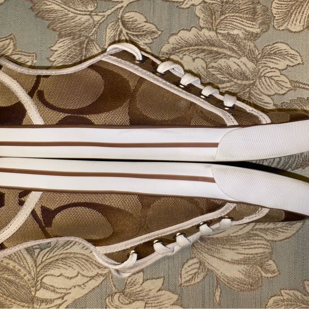COACH DALIA DEE SIGNATURE CANVAS TENNIS SHOES SZ 8.5 - Picture 9 of 13